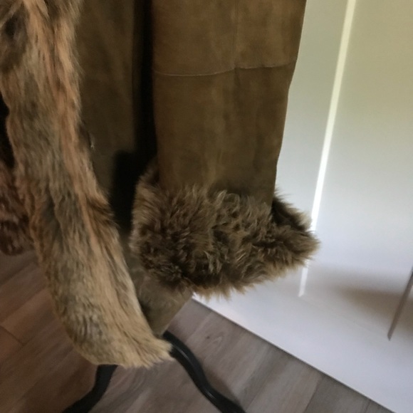 Genuine Shearling Coat - Picture 6 of 8